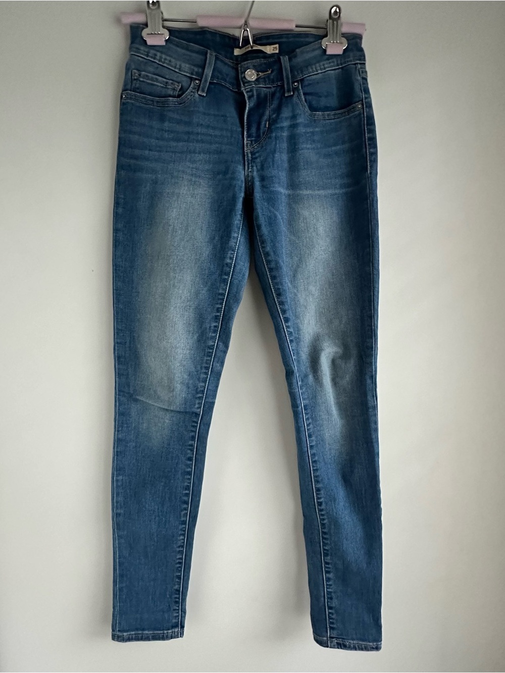 Levi's Women's 711 Skinny Filiforme Jeans in Medium Blue Wash W25 L32